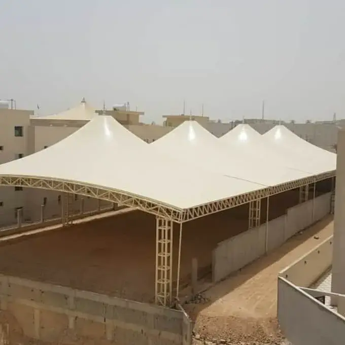 مظلات هرمية
